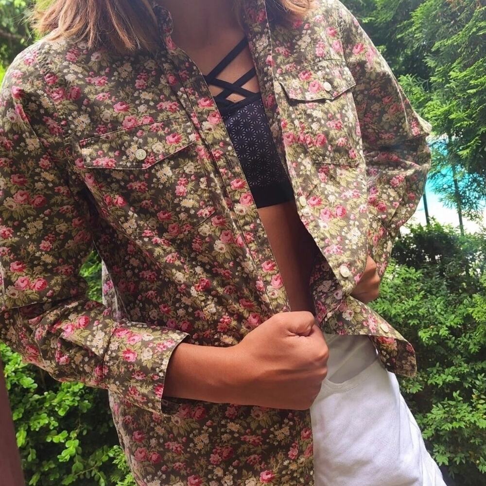 Jones New York Sport floral long sleeve button down shirt, women's M-L
